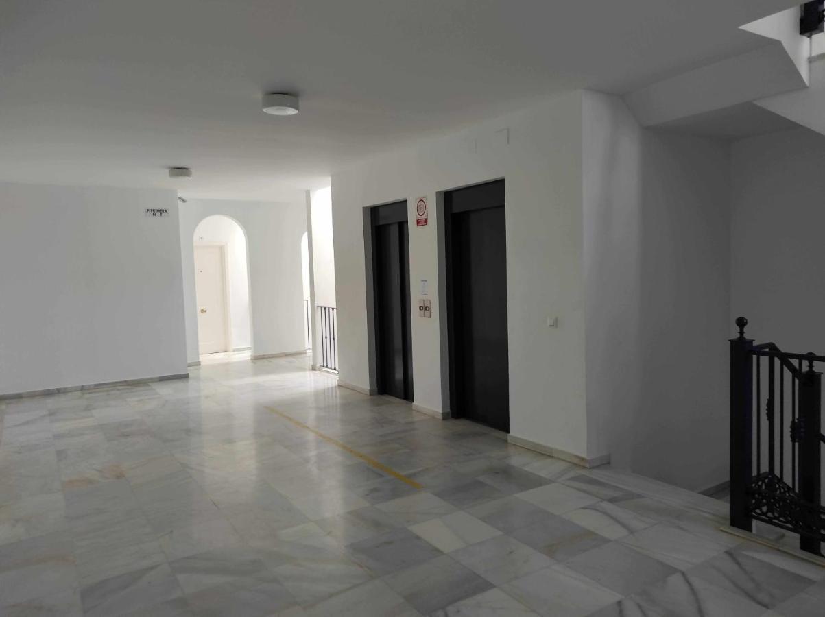 Apartamento céntrico con garaje y cercano a la playa Zahara de los Atunes Esterno foto